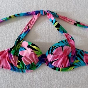 VENUS Jillian Underwire Tropical Print Bikini Top, size 34C/ 32D/ 36B